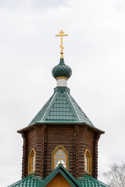Kopuła Wiejskiego Drewnianego Kościoła Prawosławnego — Zdjęcie stockowe