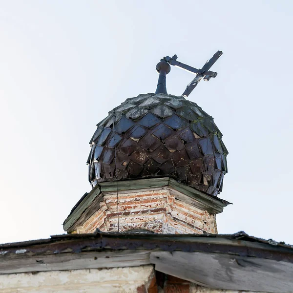 Vernietigde Oude Koepel Van Orthodoxe Kerk — Stockfoto