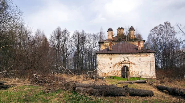 Oude Verlaten Orthodoxe Kerk Dorp Ustye Neiskoye Regio Kostroma Rusland — Stockfoto