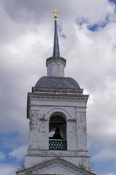 Weißer Orthodoxer Glockenturm Dorf Korshunovo Gebiet Kostroma Russland Erbaut 1800 — Stockfoto