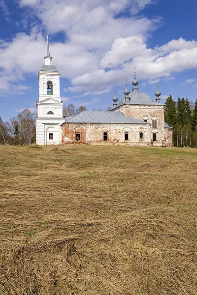 Igreja Ortodoxa Antiga Aldeia Korshunovo Região Kostroma Rússia Construída 1800 — Fotografia de Stock