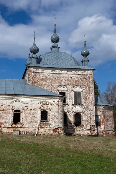 俄罗斯科斯特罗马地区Korshunovo村 古代东正教教堂 建于1800年 — 图库照片