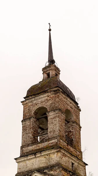 Torre Sino Pedra Uma Igreja Rural Vila Shakhovo Região Kostroma — Fotografia de Stock
