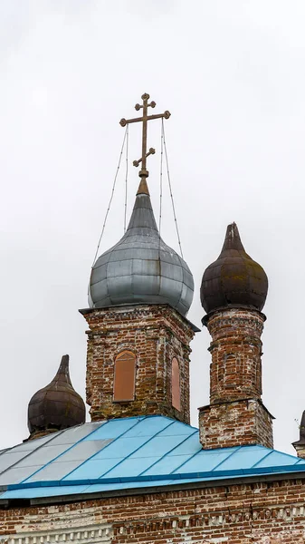 Destruyó Cúpulas Una Iglesia Ortodoxa Aldea Shakhovo Región Kostroma Rusia — Foto de Stock