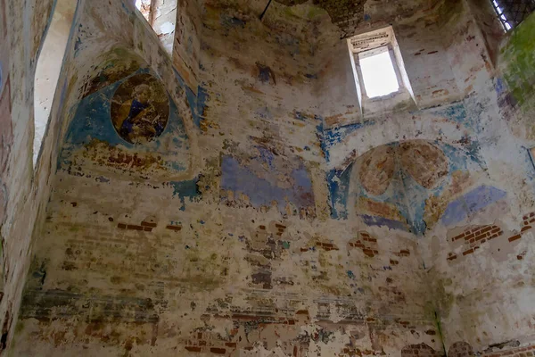 Interno Una Vecchia Chiesa Ortodossa Abbandonata Villaggio Grudevo Regione Kostroma — Foto Stock