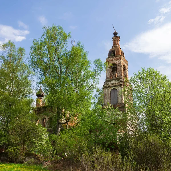 Paisaje Destruido Iglesia Ortodoxa Región Kostroma Rusia Nikolo Mosty Tramo — Foto de Stock