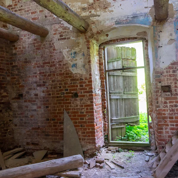 Het Interieur Van Een Verlaten Orthodoxe Kerk Rusland Het Dorp — Stockfoto