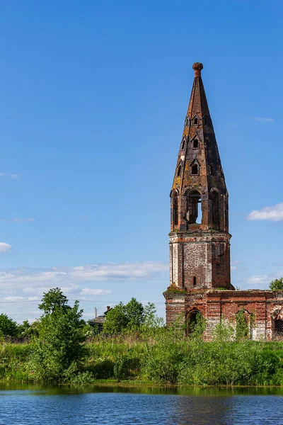 Klocktornet Byn Kyrkan Byn Mitino Kostroma Provinsen Ryssland Byggåret 1800 — Stockfoto