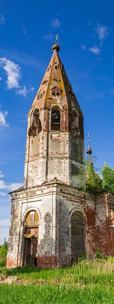 Interior Gereja Yang Ditinggalkan Desa Ostrov Provinsi Kostroma Rusia Tahun — Stok Foto