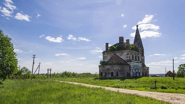Landskap Förstörd Ortodox Kyrka Byn Mitino Kostroma Provinsen Ryssland Byggåret — Stockfoto