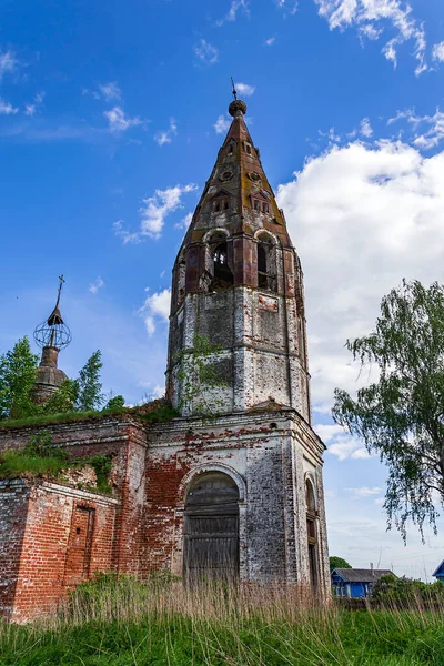 Interior Una Iglesia Abandonada Pueblo Ostrov Provincia Kostroma Rusia Año — Foto de Stock