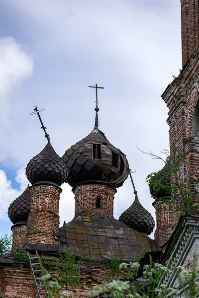 Dômes Une Ancienne Église Abandonnée Village Sukhorukovo Province Kostroma Russie — Photo