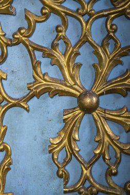 Rusya 'nın Kostroma ilindeki eski bir kilisenin iç mimarisi. İnşaat yılı 1791. Şu anda tapınak terk edilmiş durumda..