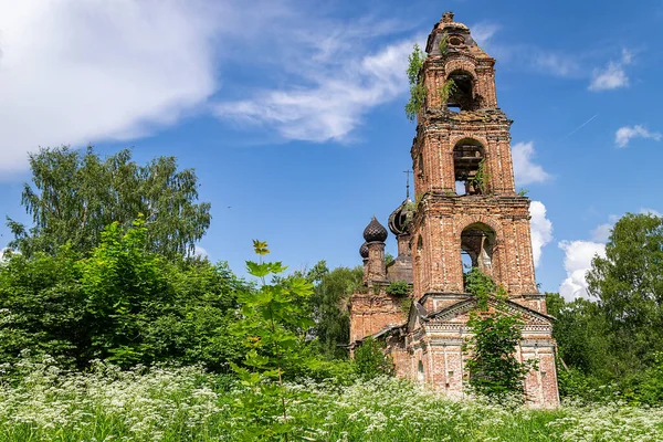 Iglesia Ortodoxa Destruida Pueblo Sukhorukovo Provincia Kostroma Rusia Edificio Fue — Foto de Stock