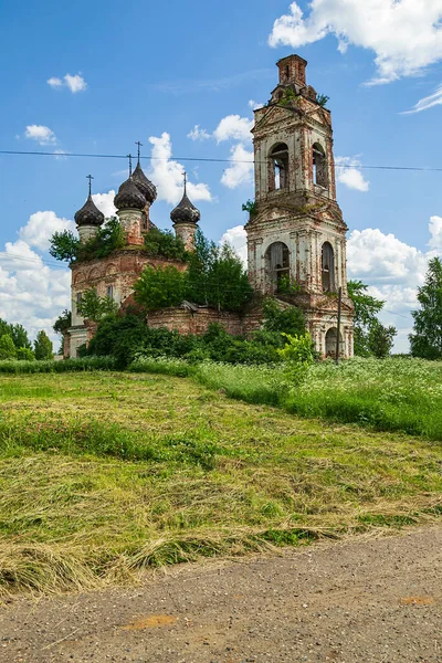 Paisaje Iglesia Ortodoxa Rural Pueblo Buyakovo Provincia Kostroma Rusia Año — Foto de Stock