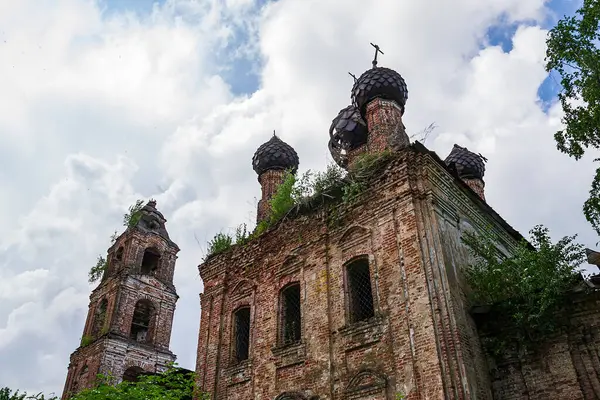 Chiesa Ortodossa Distrutta Villaggio Sukhorukovo Provincia Kostroma Russia Edificio Costruito — Foto Stock