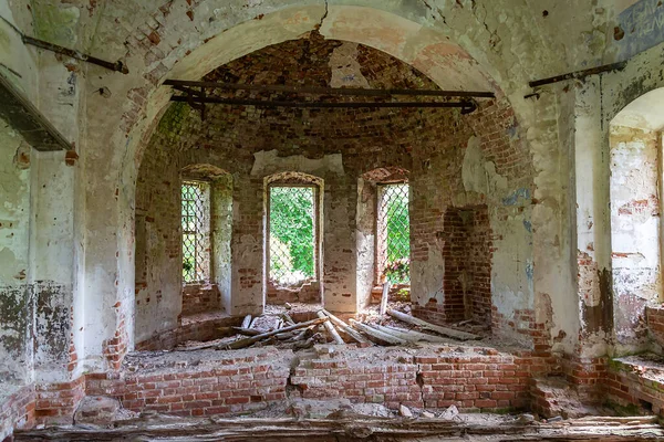 Interior Uma Igreja Abandonada Aldeia Noskovo Província Kostroma Rússia Ano — Fotografia de Stock