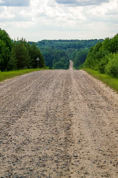 Grusvei Landsbygda Med Stein – stockfoto