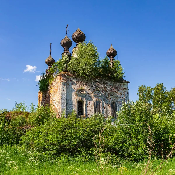 Église Orthodoxe Détruite Village Isupovo Province Kostroma Russie Année Construction — Photo