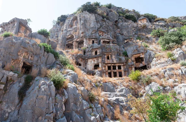 Лікійські кам'яні гробниці в М'єрі (провінція Анталія, Туреччина).. — стокове фото