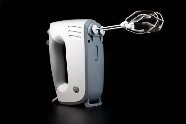 Karıştırıcı çırpma ile çalışan el karıştırıcı yüksek hızda hareket döndürmede döndürür