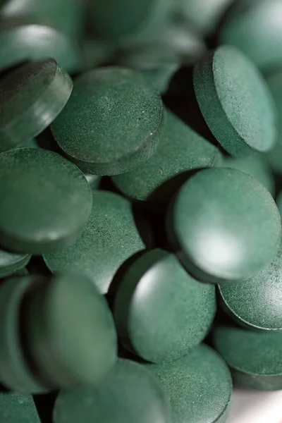 Green Pills Close Medical Spirulina Platensis Espacio Alimentos Moderno Impresión —  Fotos de Stock