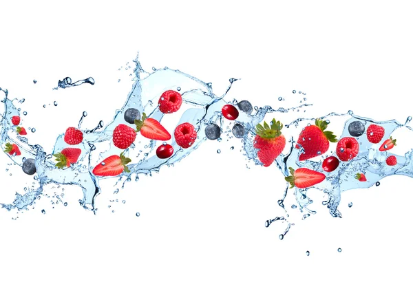 水のしぶきで新鮮な果実 — ストック写真