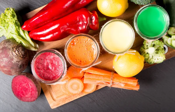 Mix čerstvé šťávy smoothie — Stock fotografie