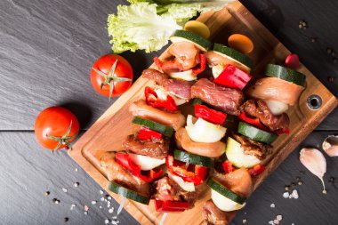 Yemek pişirmek için gıda hazırlama 