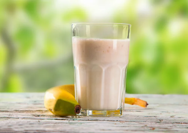 Batido de leche —  Fotos de Stock