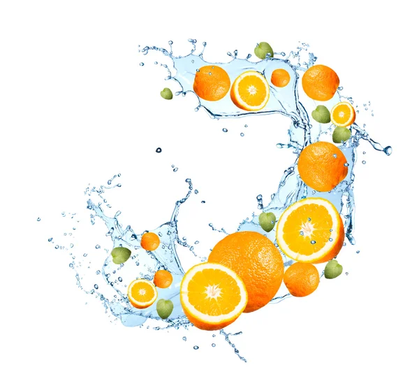 Fresh fruits, orange in water — Stock Photo, Image