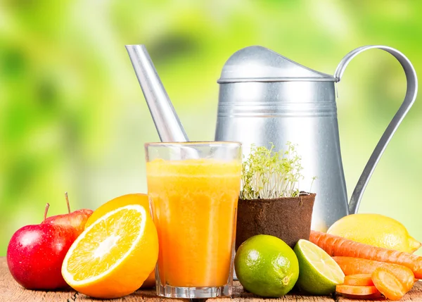 Färsk apelsinjuice — Stockfoto