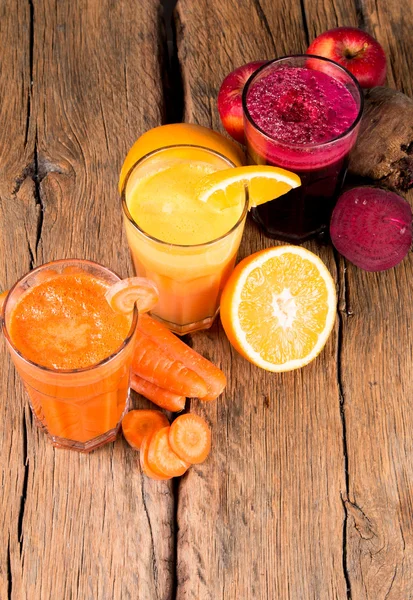 Fresh juice and fruits — Stock Photo, Image