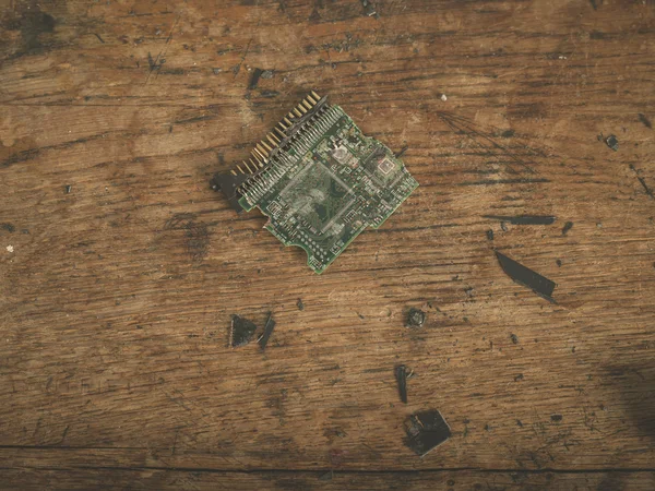 Разбитый чип — стоковое фото