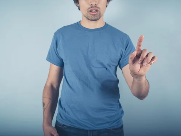 Joven en azul deslizando — Foto de Stock