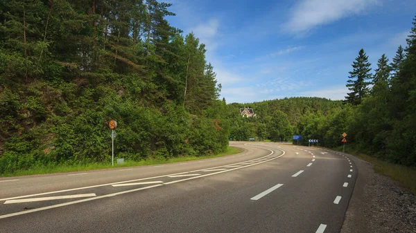 Picturesque Norway Highway Landscape — стокове фото