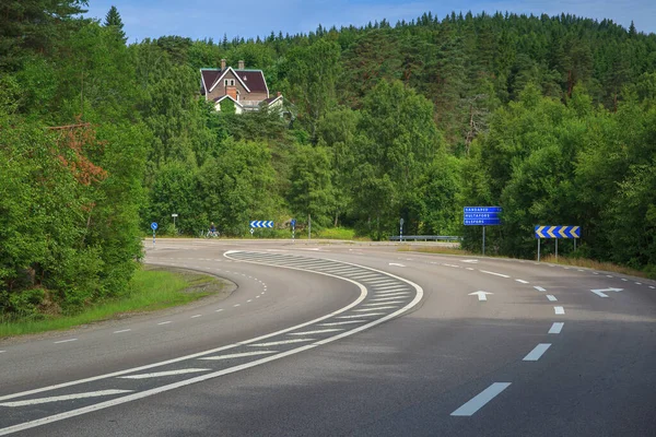 Picturesque Norway Highway Landscape — стокове фото