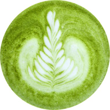 Beyaz arka planda izole Japon Yeşil çay matcha ile Latte sanat