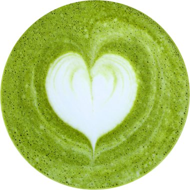 Beyaz arka planda izole Japon Yeşil çay matcha ile Latte sanat