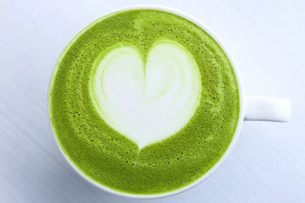 Arte latte con matcha de té verde japonés —  Fotos de Stock