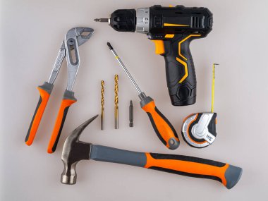 iş ve onarım araçları, tornavida, çekiç, tornavida, anahtarlar ve bağlayıcılar, şablon, kopyalama alanı