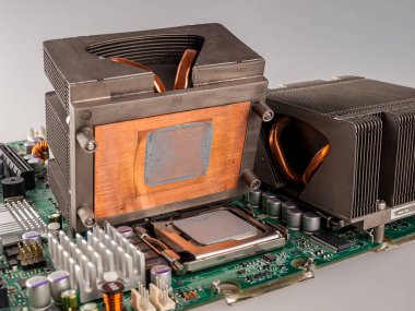 Bilgisayar sisteminde Cpu ile soğutma vantilatörü, bilgisayar hava soğutma, onarım ve güncelleme, bilgisayar bileşenleri soğutma