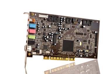 çalma ve kaydetme için profesyonel bilgisayar aygıtı dış ses kartı, karıştırıcı, ses girdileri ve ses çıktıları, izole edilmiş