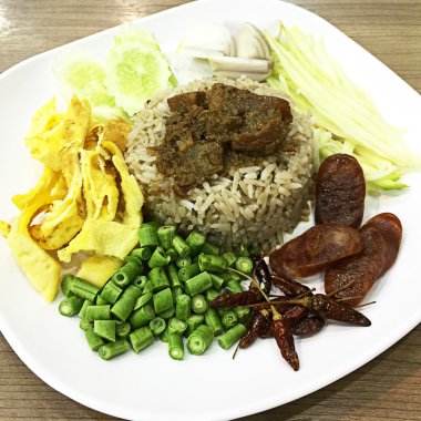 Pirinç ve karides ezmesi..