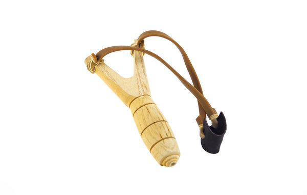 рогатка на белом фоне
