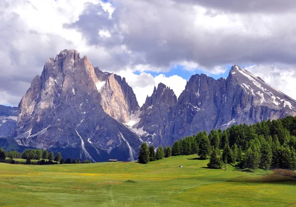 Alpy v létě, Dolomity, Itálie — Stock fotografie