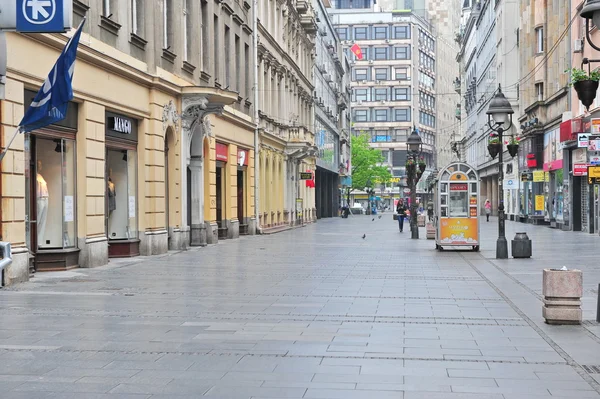 Calle comercial de Belgrado, Serbia — Foto de Stock