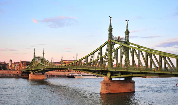 View of the Liberty bridge in centre of Budapest — Stock Photo, Image