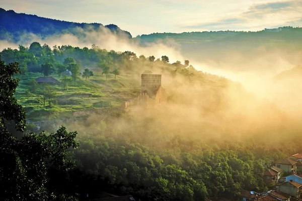 Gamla fästningen Veliko Tarnovo, Bulgarien — Stockfoto