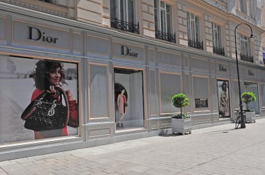 Christian Dior 